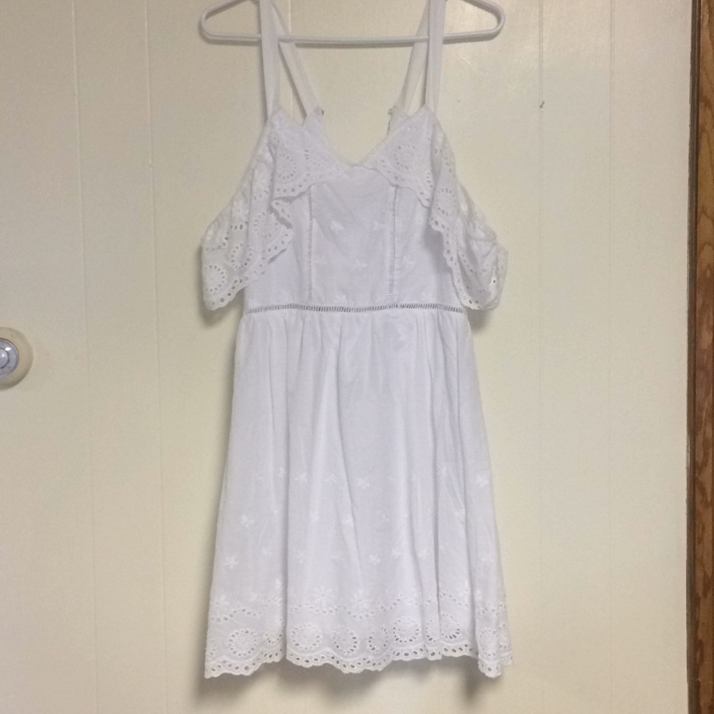 Francesca’s White Lace Dress